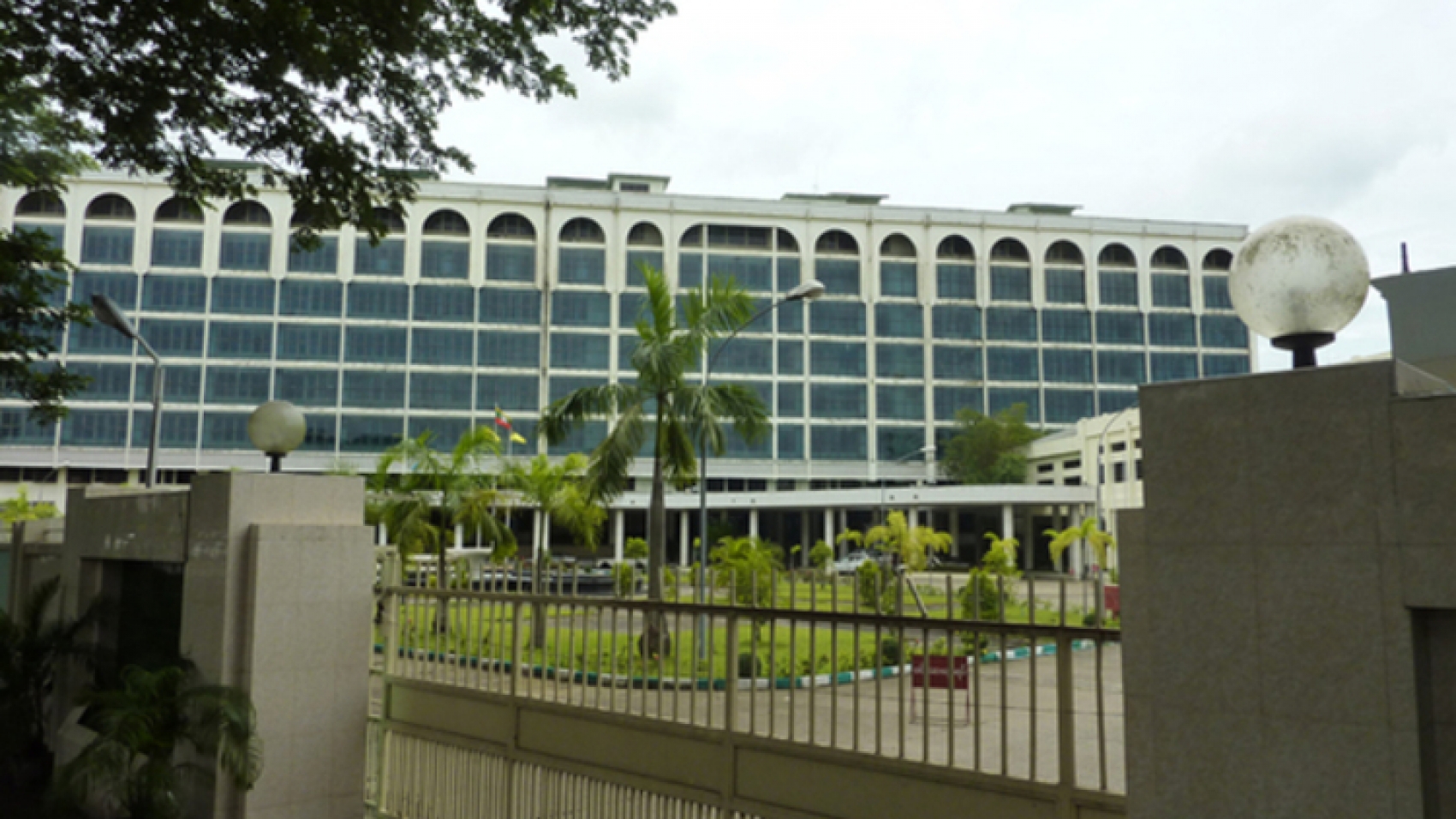 central-bank-of-myanmar-580x358